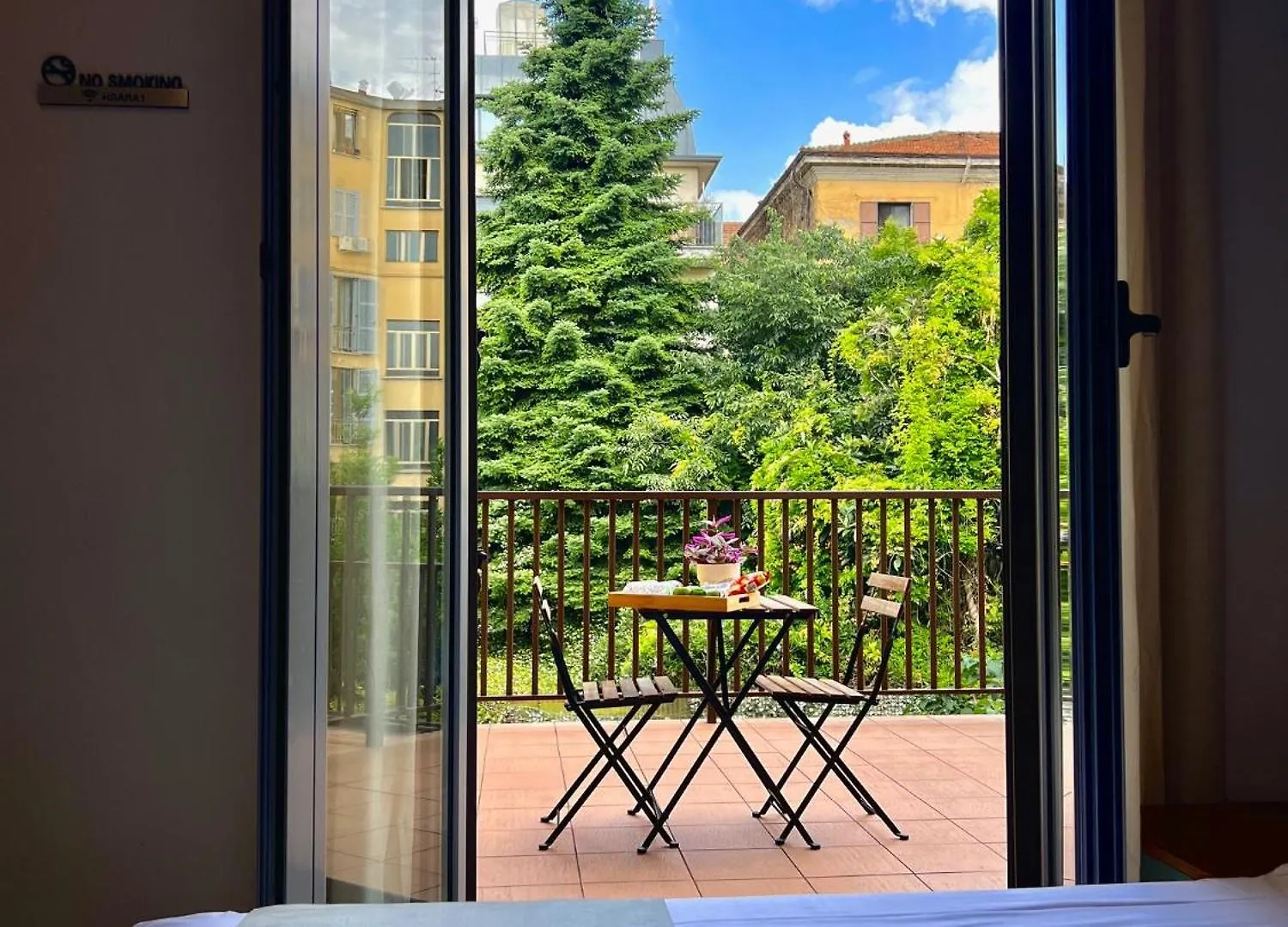 Hotel Sara Milano 2*,