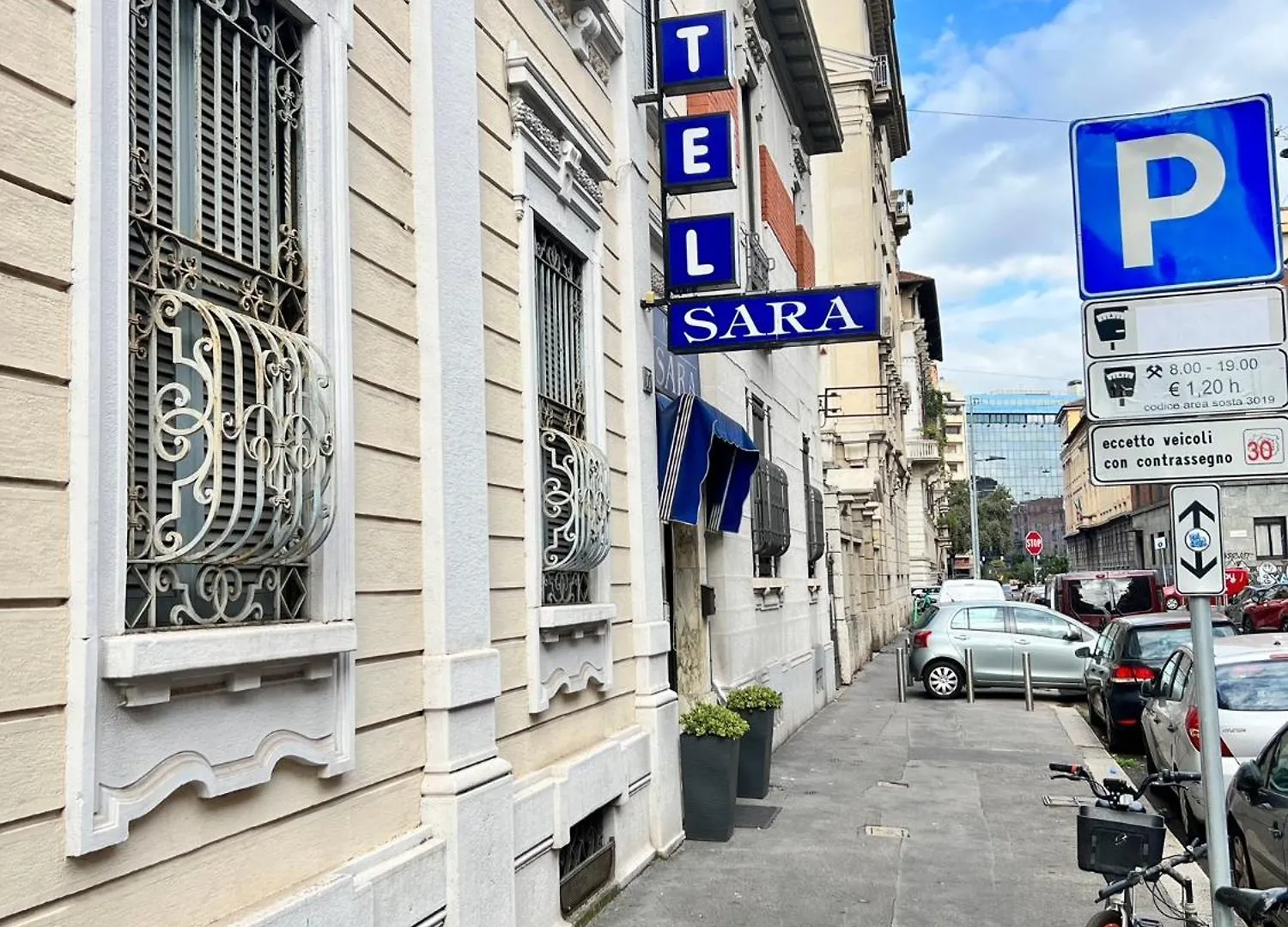 Hotel Sara Milan Italy