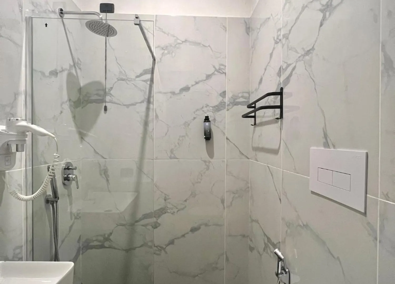 Hotel Sara Milan 2*,
